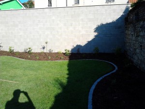 Lemování trávníku a výsadba keřů-W-GARDEN-Realizace zahrad0003