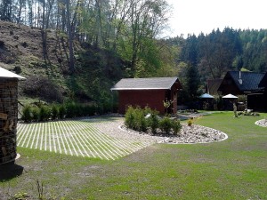Zahradní domek, parkovací stání překrásná zahrada-W-GARDEN-Realizace zahrad0087