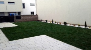 Výsadba okrasných dřevin a travního koberce-W-GARDEN-Realizace zahrad0017